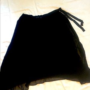 H by Halston black pleated skirt